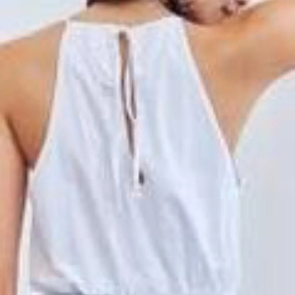 Ecote White Peplum Keyhole Top L - Picture 7 of 7